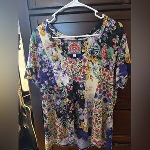 Johnny Was Floral Patchwork V-Neck Women's Top